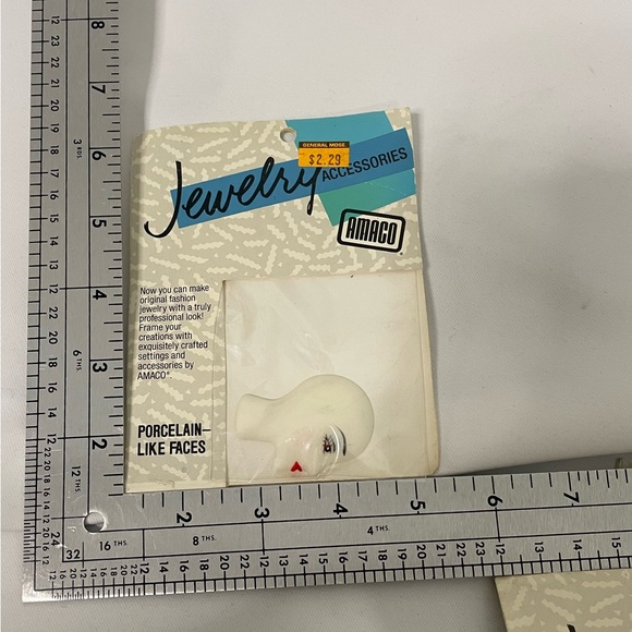 VTG AMACO Friendly Plastic jewelry accessories ‘porcelain-like faces’ lot of 9 - Picture 6 of 6